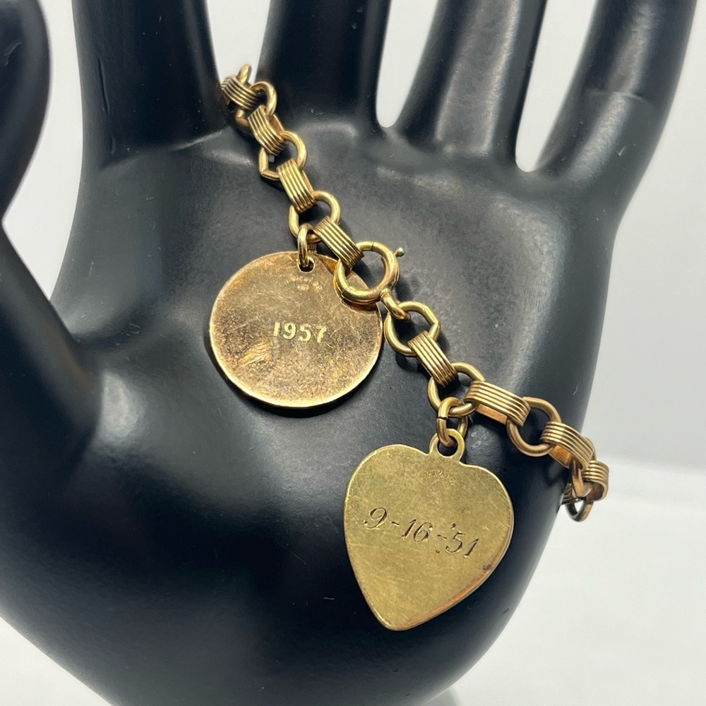 1950’s 12k gold filled charm bracelet w 2 engraved charms vintage chain - Picture 5 of 15